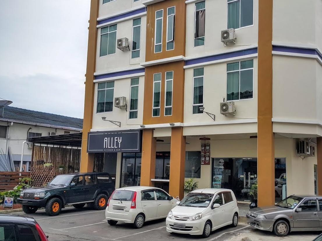 Residence 21 Boutique Inn Miri Buitenkant foto