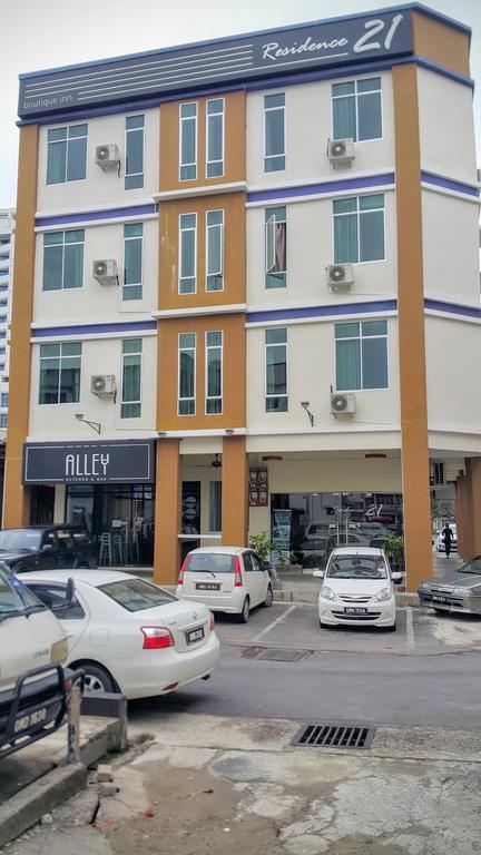 Residence 21 Boutique Inn Miri Buitenkant foto