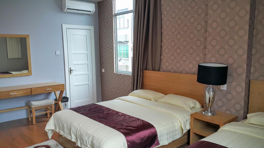 Residence 21 Boutique Inn Miri Buitenkant foto