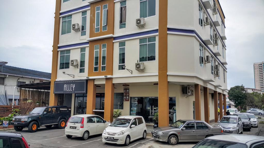 Residence 21 Boutique Inn Miri Buitenkant foto