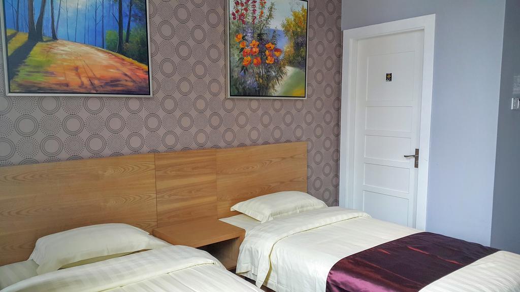 Residence 21 Boutique Inn Miri Buitenkant foto