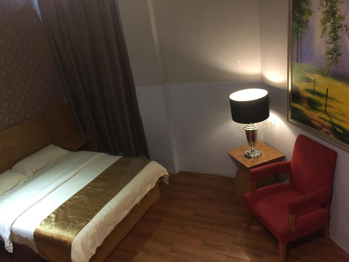 Residence 21 Boutique Inn Miri Buitenkant foto